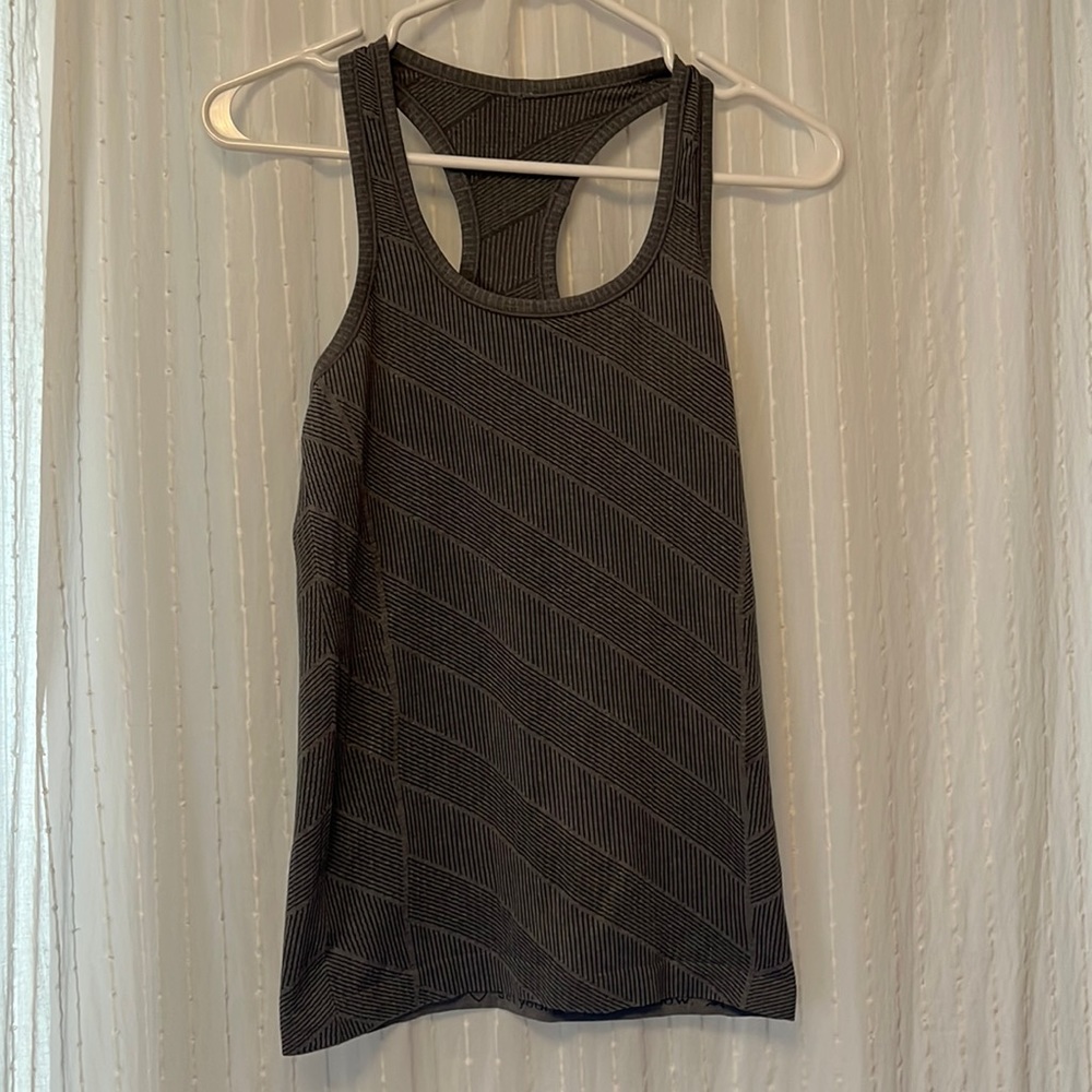 Lululemon Grey Geometric Tank Top - Size 4/S